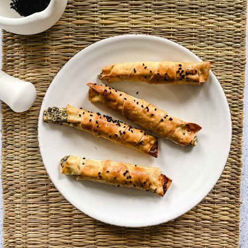 Cheese cigars with leek and bacon